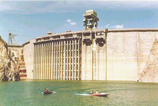 Longyangxia Dam, China